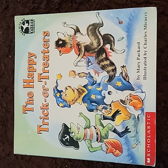 Halloween books - Picture 4 of 4